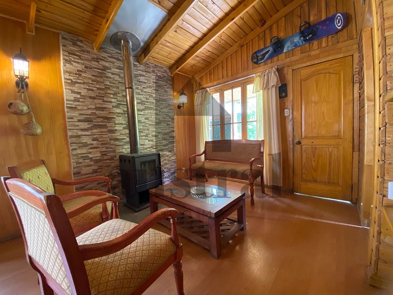 Rustic Cabin in the Heart of the Mountain