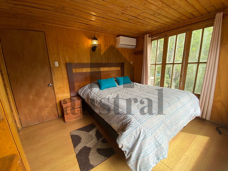 Rustic Cabin in the Heart of the Mountain