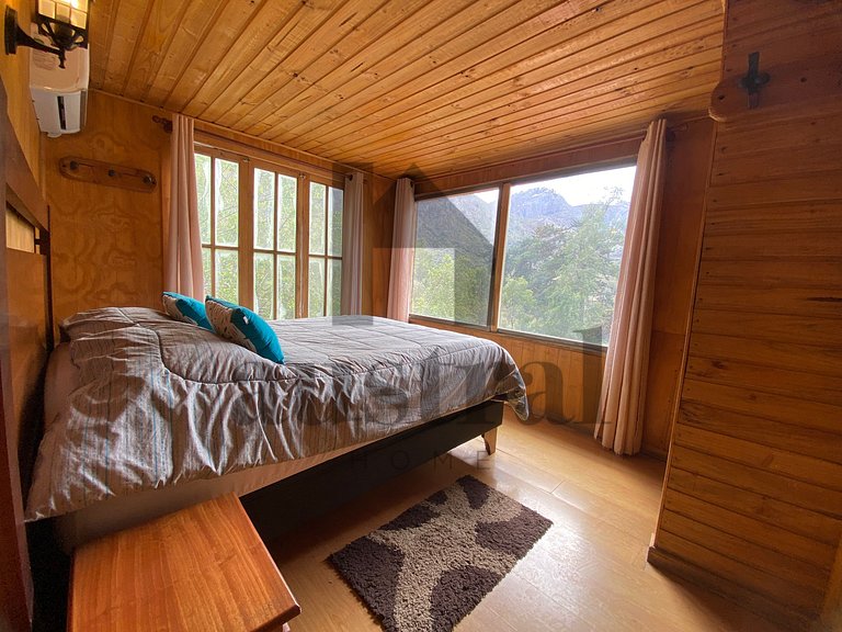 Rustic Cabin in the Heart of the Mountain