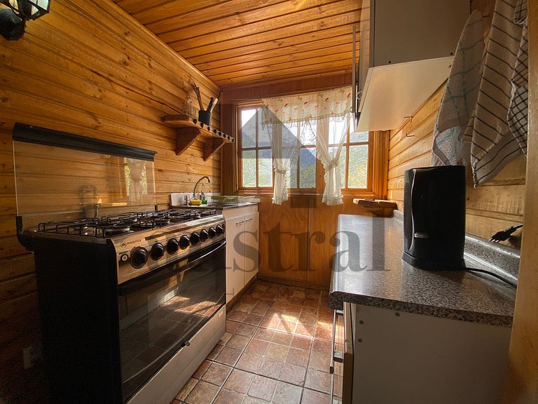 Rustic Cabin in the Heart of the Mountain