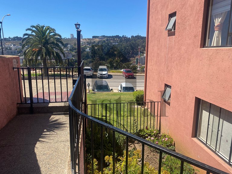 Clear View Apartment, Garden of the Sea