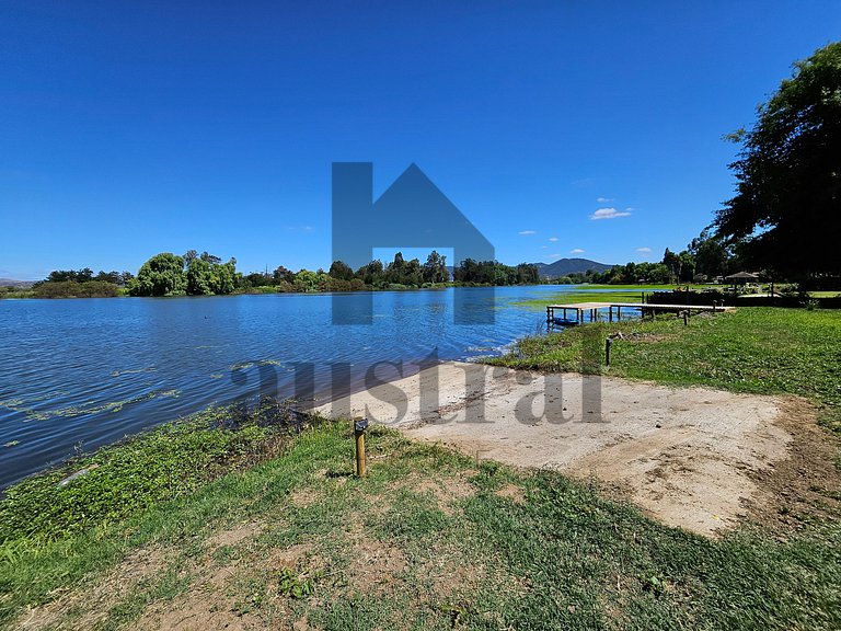 Aconchegante Casa Frente ao Lago Rapel