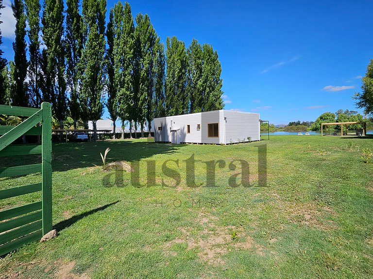 Aconchegante Casa Frente ao Lago Rapel