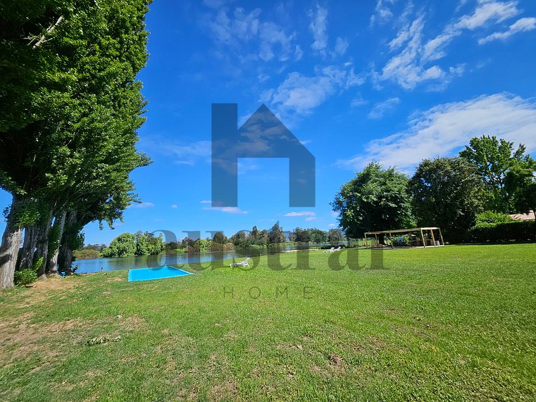 Aconchegante Casa Frente ao Lago Rapel