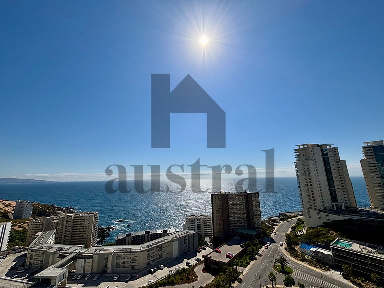 Amplo Apartamento com Vista Despejada para o Mar