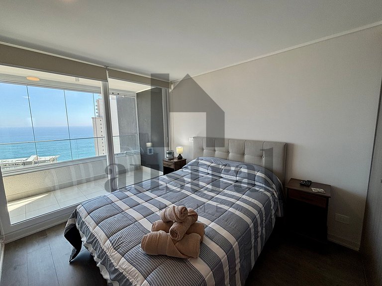 Modern and Spacious Apartment, Beautiful Ocean View