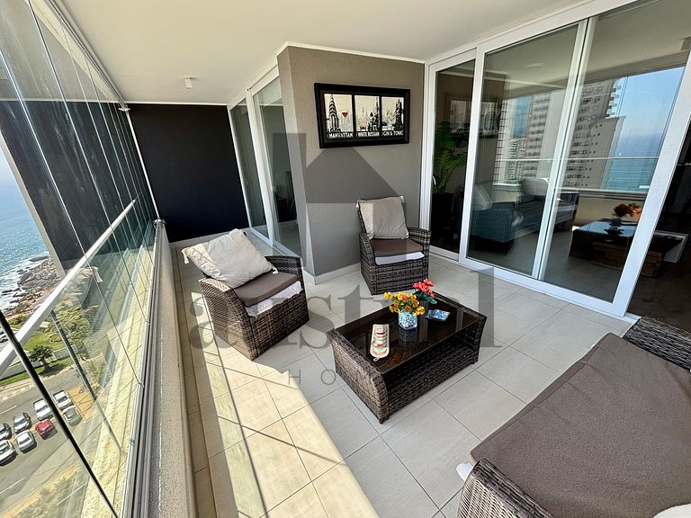 Modern and Spacious Apartment, Beautiful Ocean View