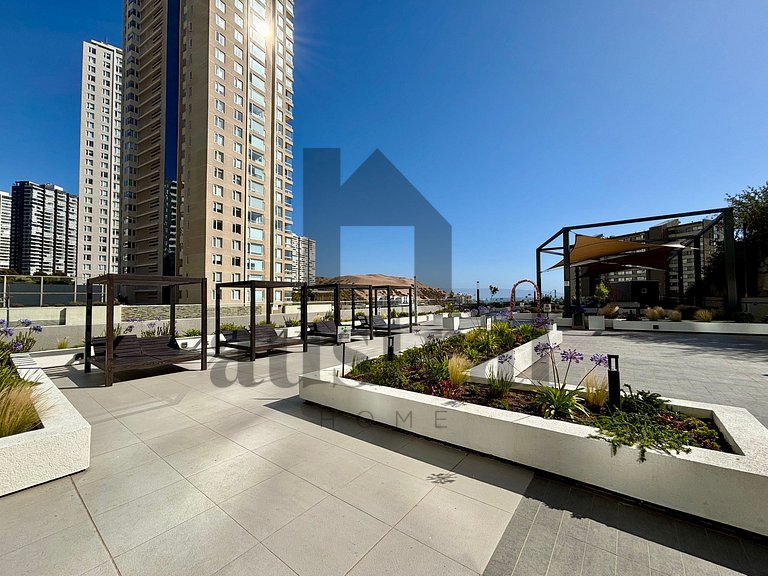 Modern and Spacious Apartment, Beautiful Ocean View