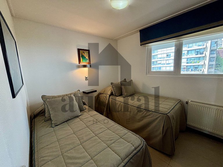 Spacious apartment with panoramic sea view