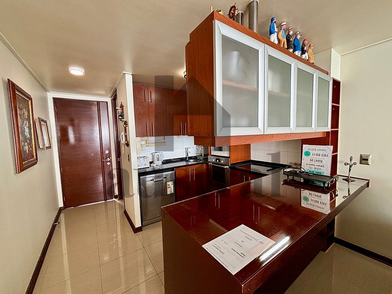 Spacious apartment with panoramic sea view