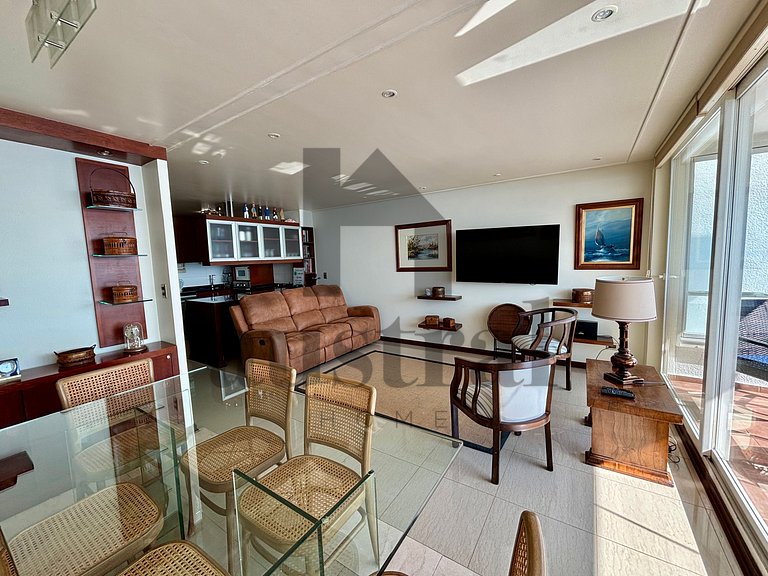 Apartamento amplo com vista panorâmica do mar