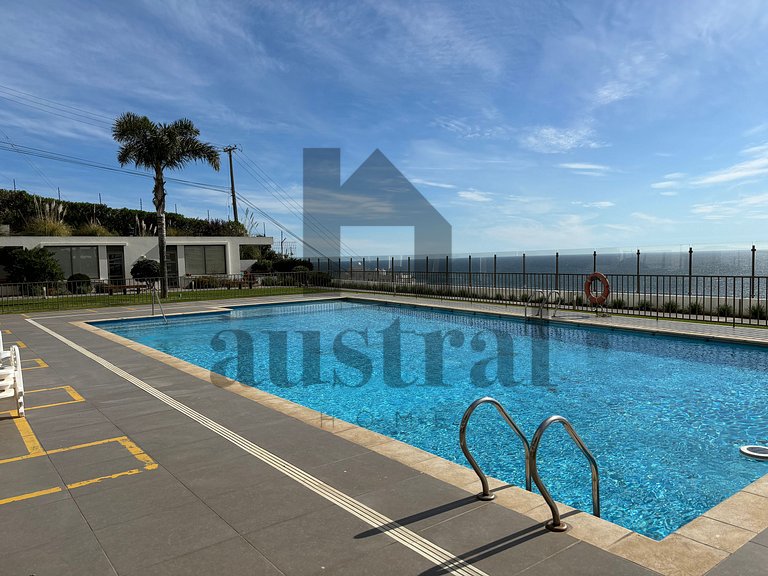 Maravilloso sunset en terraza con vista al mar