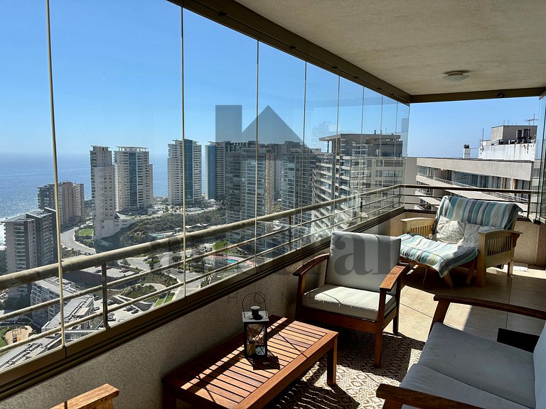 Amplio y con Maravillosa vista al mar