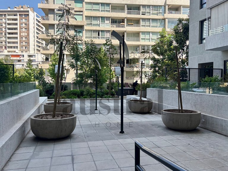 Beautiful and modern in front of Plaza Egaña