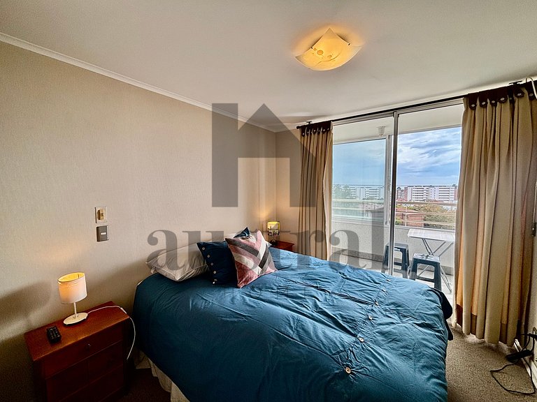 Spacious Apartment on Main Avenue Concón