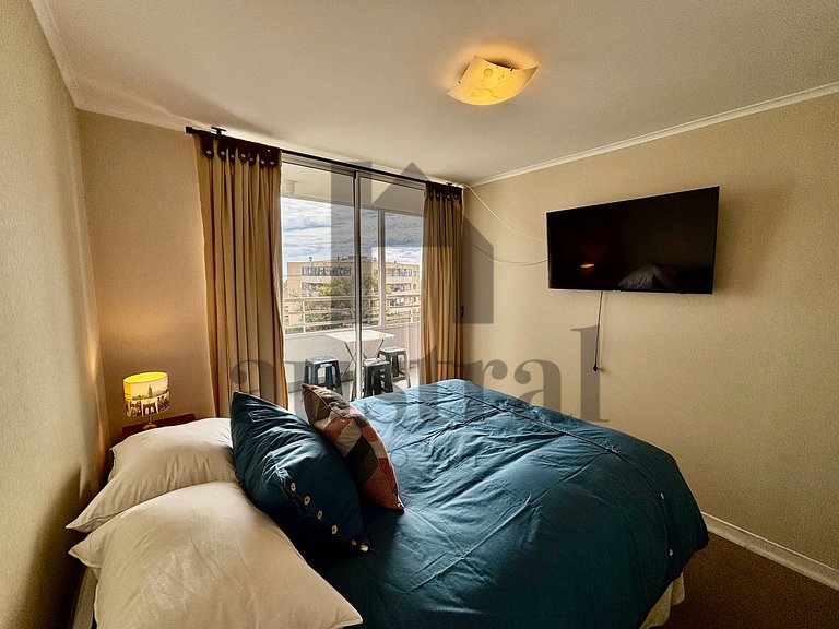 Spacious Apartment on Main Avenue Concón
