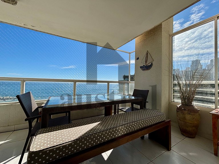 Apartamento à beira-mar com vista deslumbrante