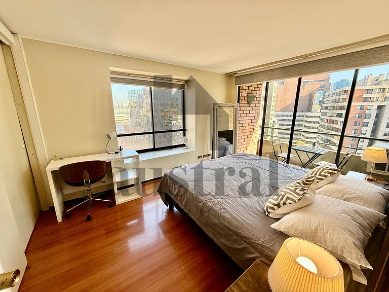 Beautiful Apartment Steps from Costanera Center