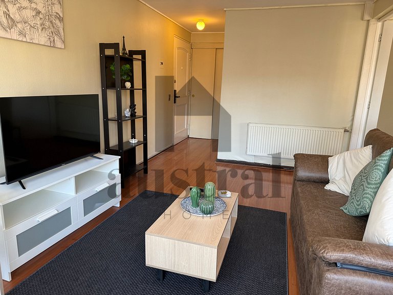 Beautiful Apartment Steps from Costanera Center