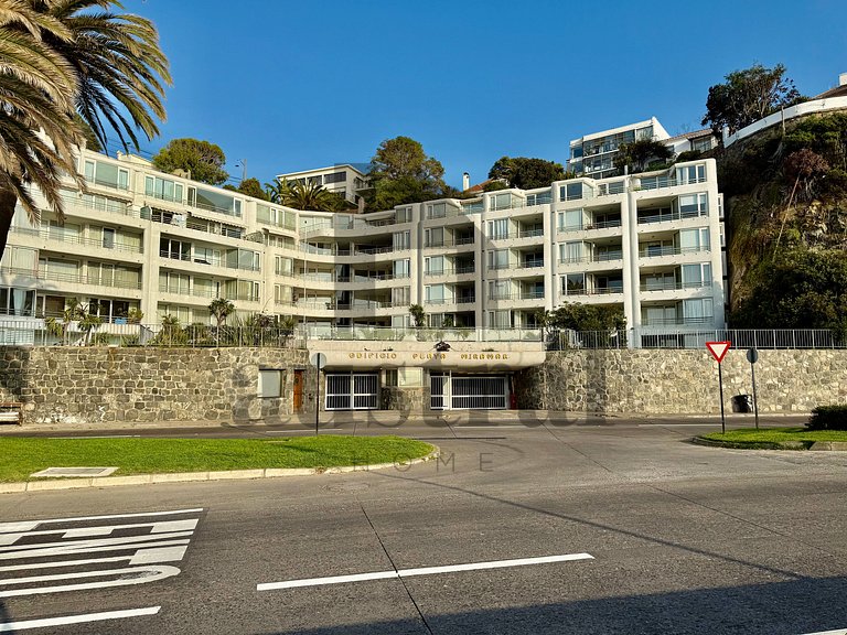 Exclusivo Departamento Frente al Mar