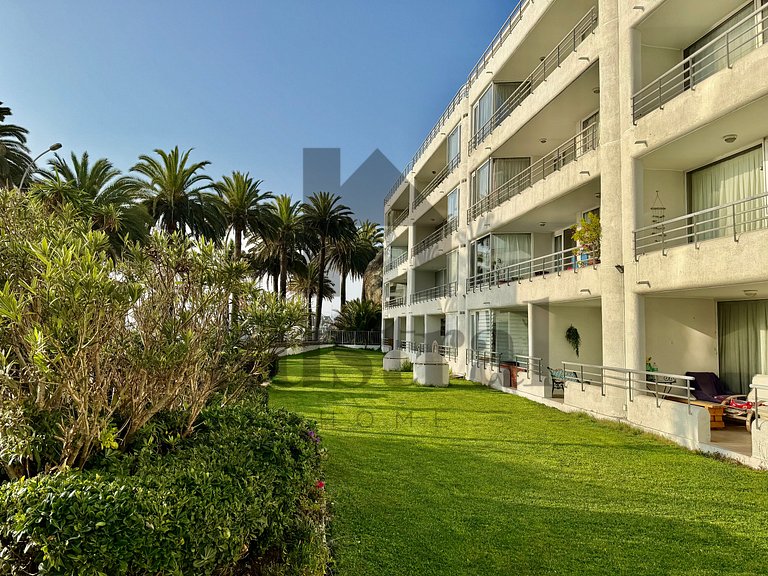 Exclusive Oceanfront Apartment