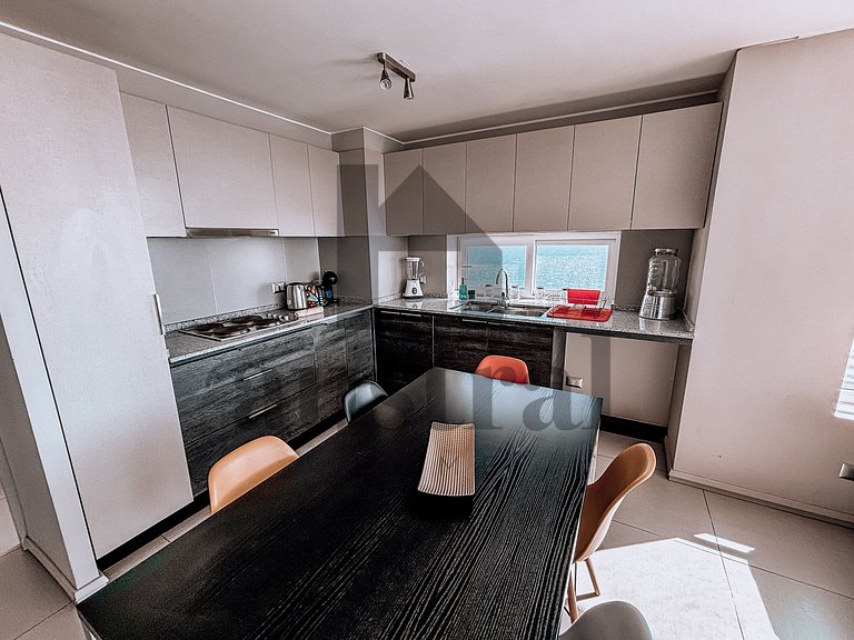 Apartment with awesome beach views