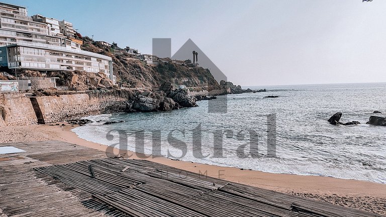 Clear view and close to the beach