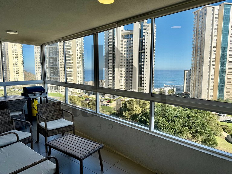 Bright and Spacious Apartment, Costa de Montemar