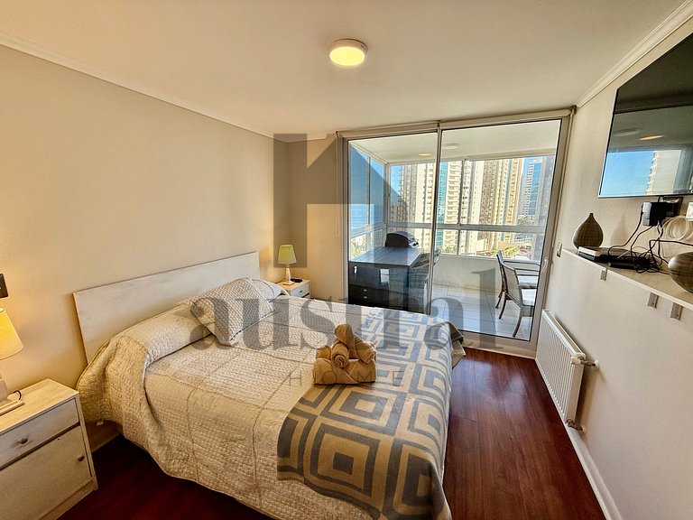 Bright and Spacious Apartment, Costa de Montemar