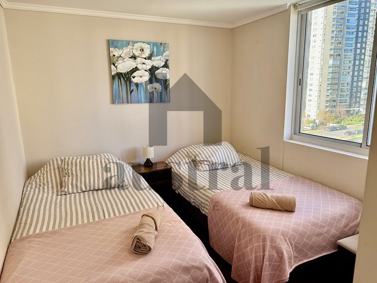 Bright and Spacious Apartment, Costa de Montemar