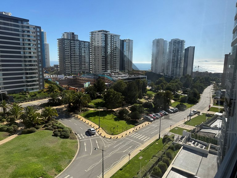 Bright and Spacious Apartment, Costa de Montemar