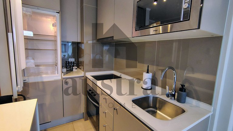 Moderno depto frente a Mall Plaza Egaña