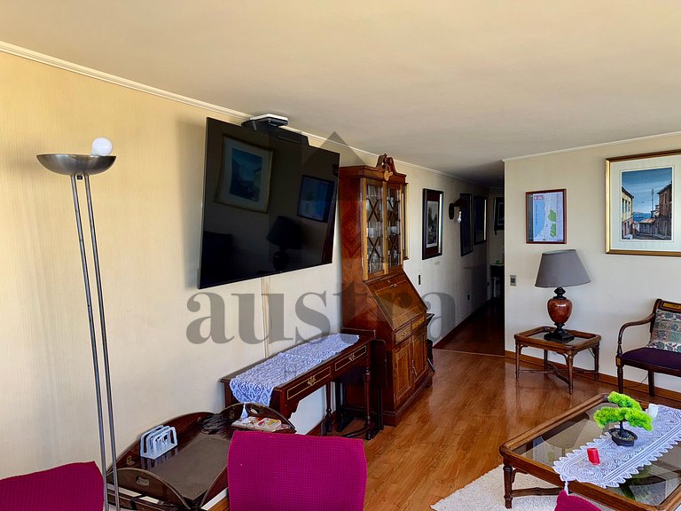 Beautiful and family-friendly on San Martin Avenue