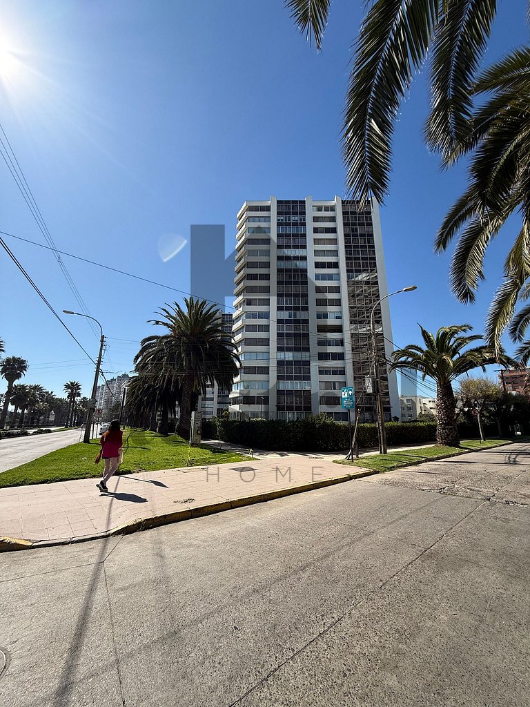 Beautiful and family-friendly on San Martin Avenue