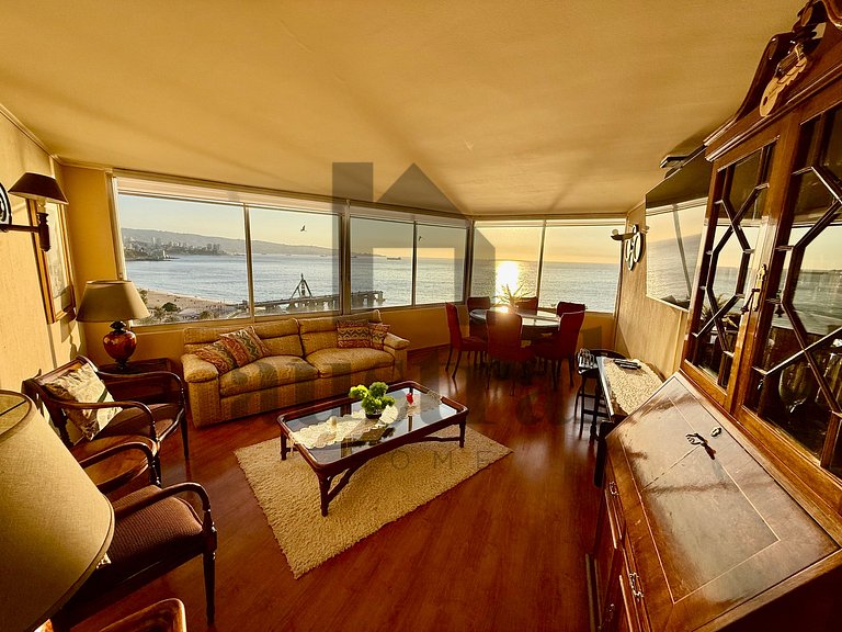 Beautiful and family-friendly on San Martin Avenue