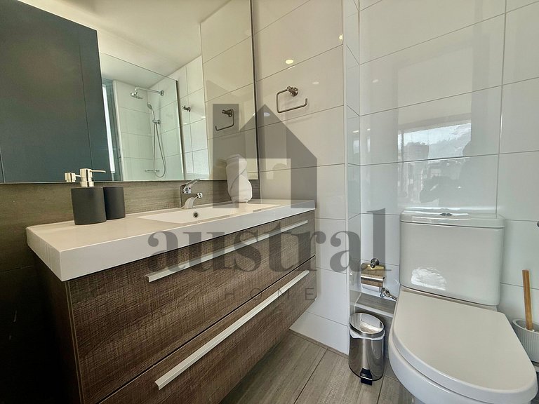 Beautiful apartment just steps from Salvador