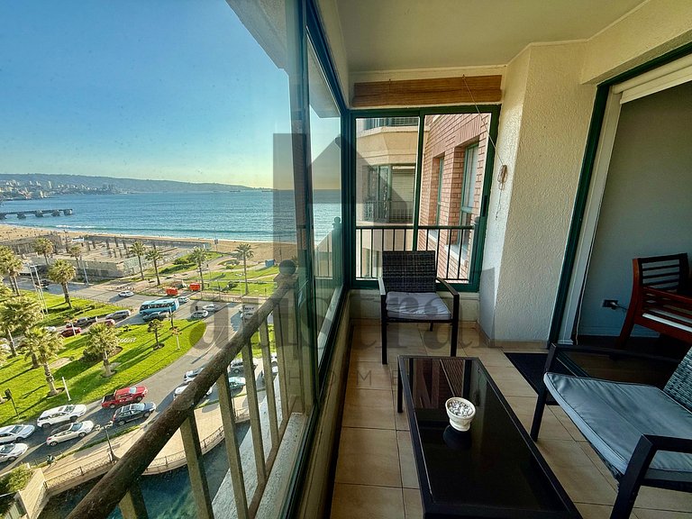 Espaçoso apartamento de frente para a praia e San Martin