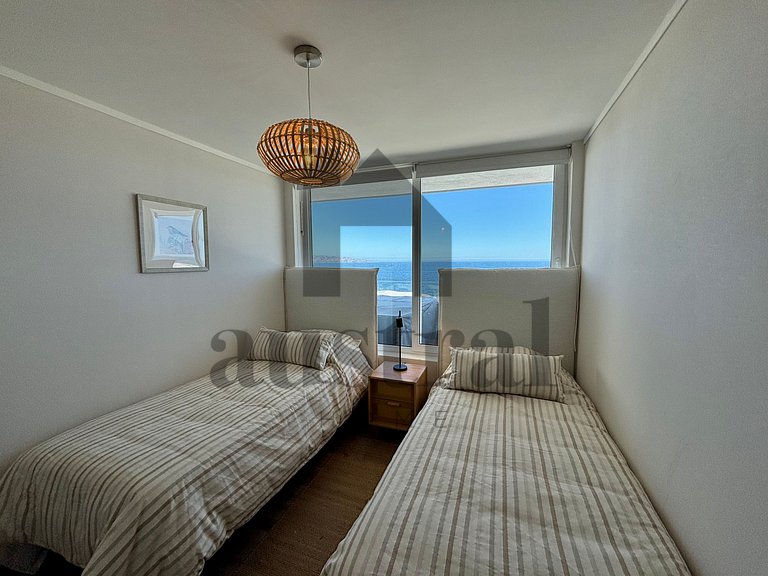 Nuevo y Encantador con vista al mar en Cochoa