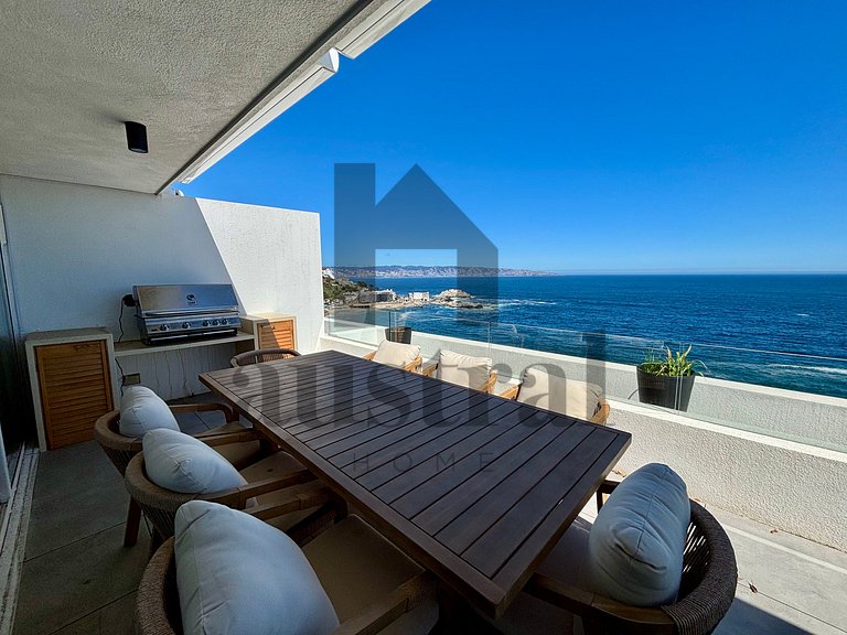 Nuevo y Encantador con vista al mar en Cochoa