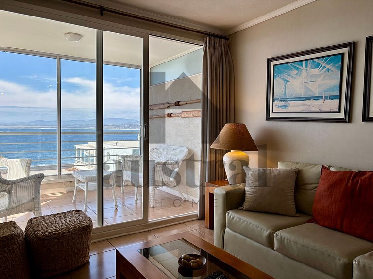 Clear view and close to the beach