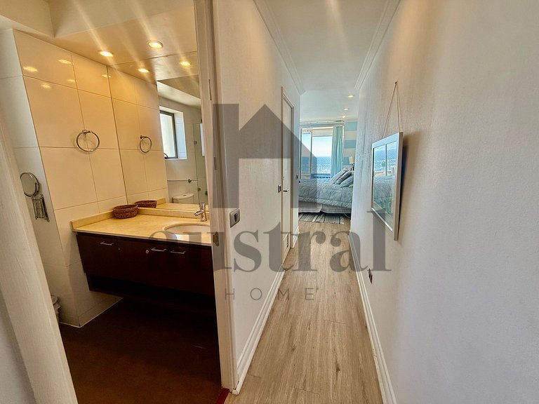 Spacious Apartment, Beautiful Decor and Ocean View