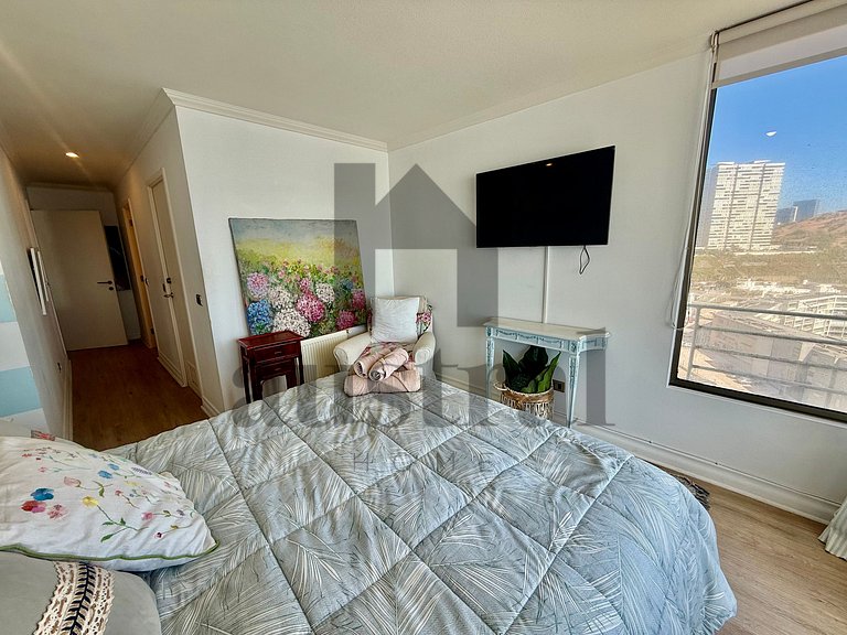 Spacious Apartment, Beautiful Decor and Ocean View