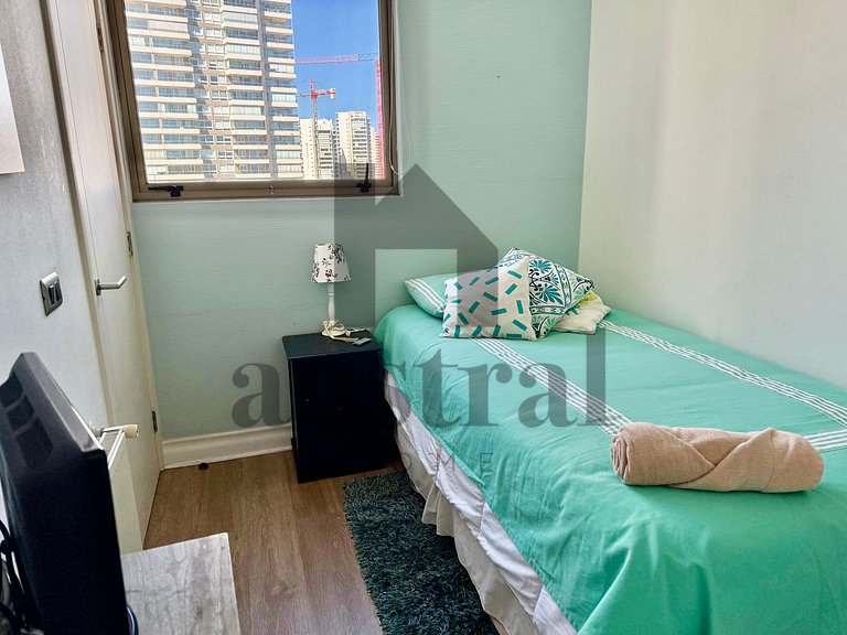 Spacious Apartment, Beautiful Decor and Ocean View