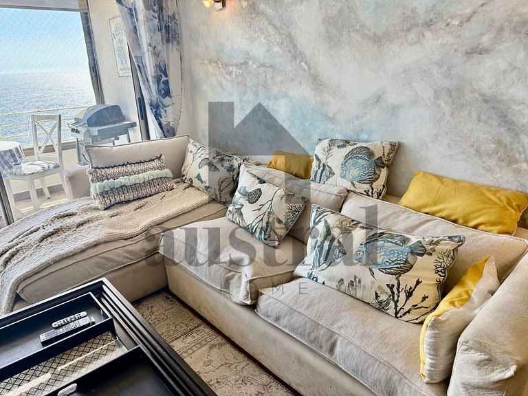 Spacious Apartment, Beautiful Decor and Ocean View