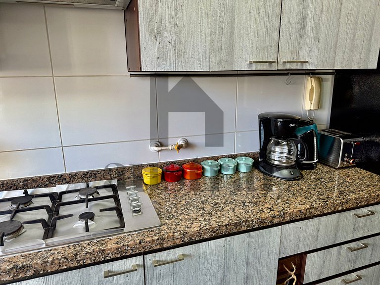 Spacious Apartment, Beautiful Decor and Ocean View