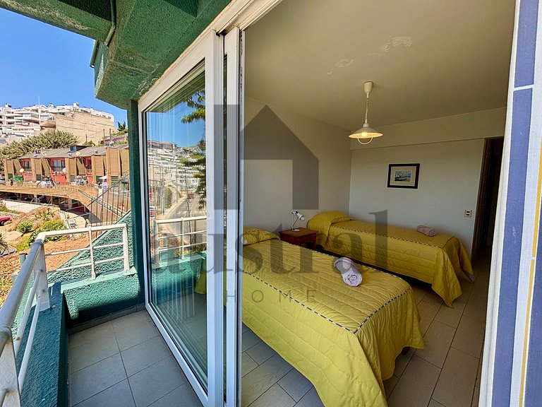 Spectacular apartment with full ocean views