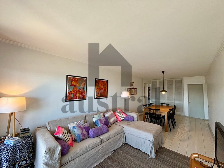 Spectacular apartment with full ocean views