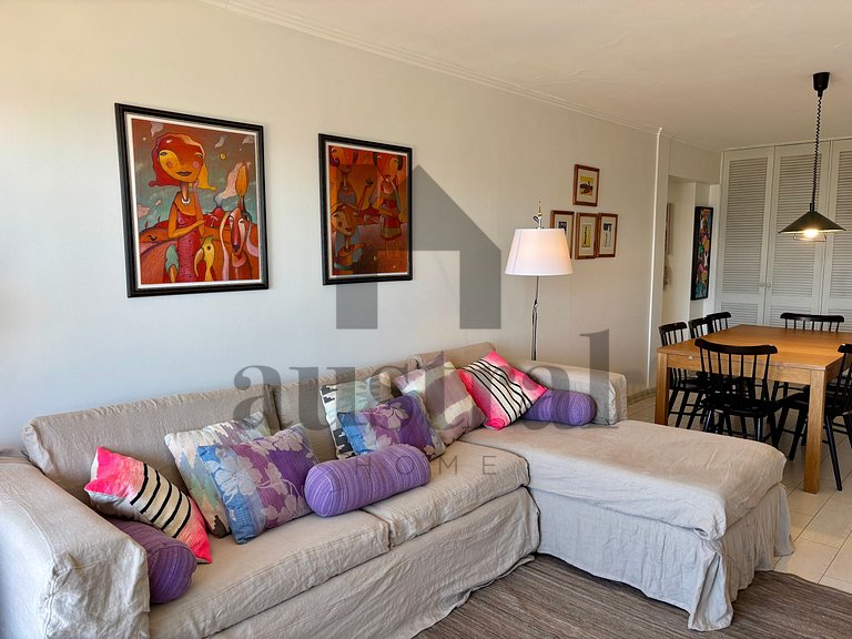 Spectacular apartment with full ocean views