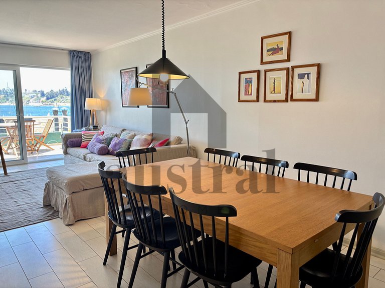 Spectacular apartment with full ocean views