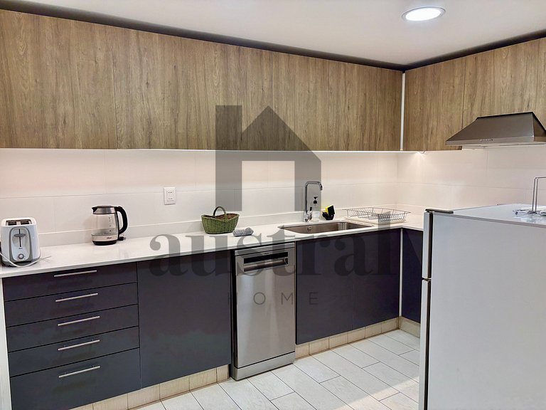 Spectacular apartment with full ocean views